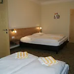 Lindenhof 3*