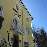 Lindenhof Отель