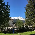 Отель Lindenhof Бадгаштейн