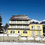 Lindenhof Отель