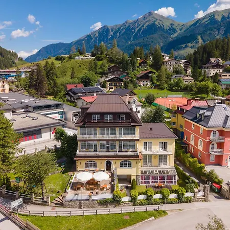 Lindenhof Hotel 3*