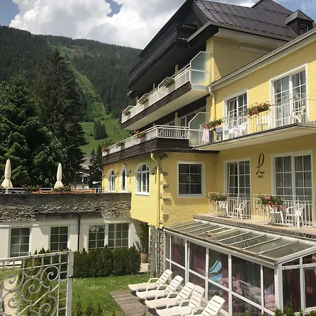 Lindenhof Hotel 3*