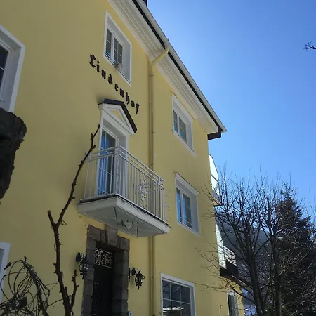 Lindenhof Отель