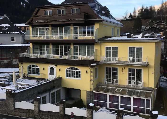 Lindenhof Hotel 3*