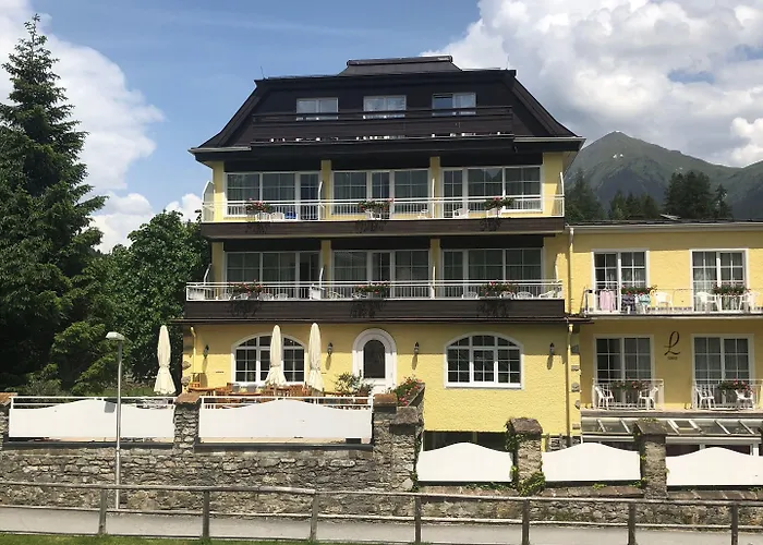 Hotel Lindenhof 3*